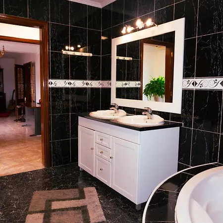 Luxuoso * Fenais da Luz
